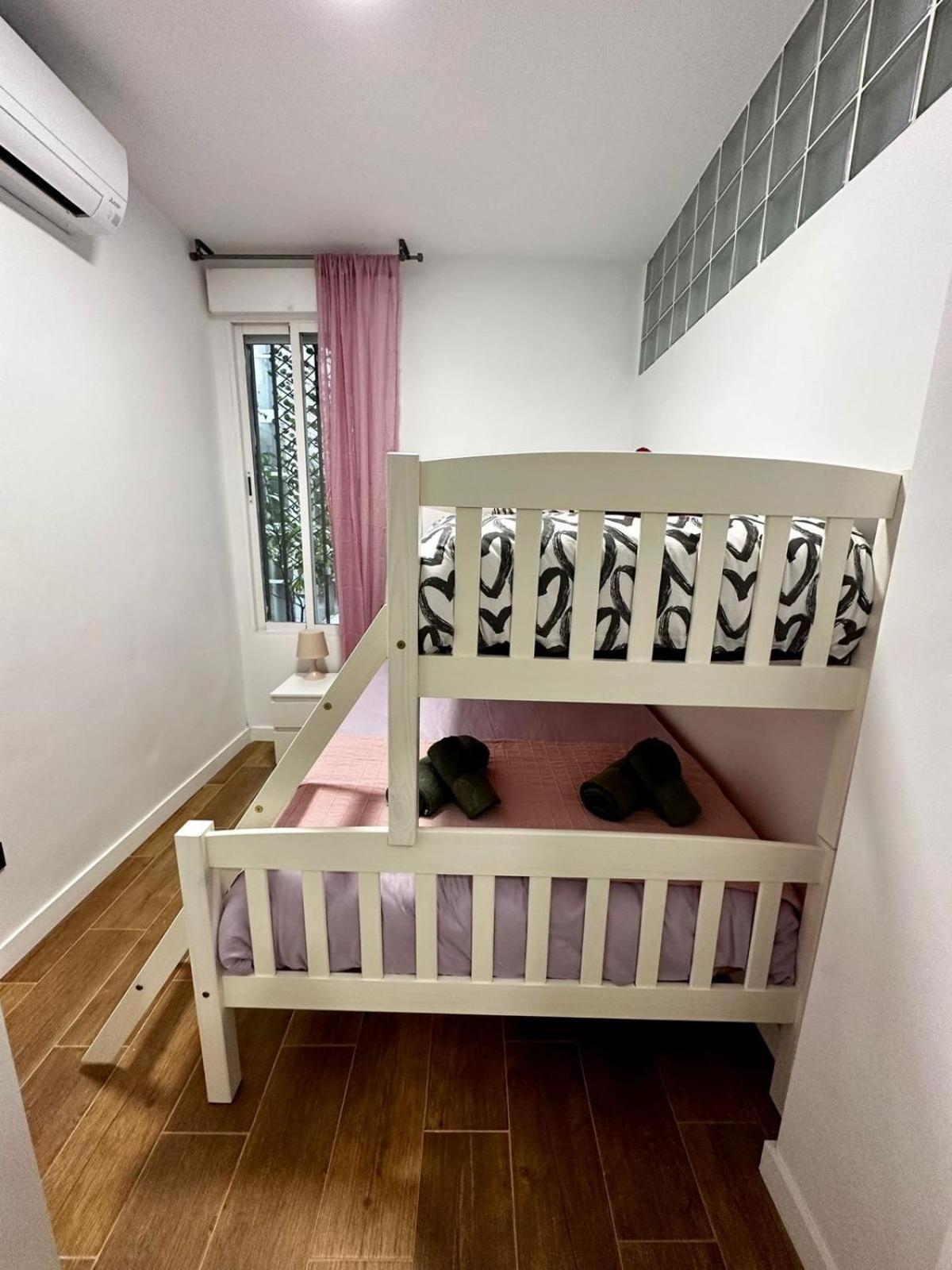 Apartamento Puerta del Sol Pink Madrid Exterior foto